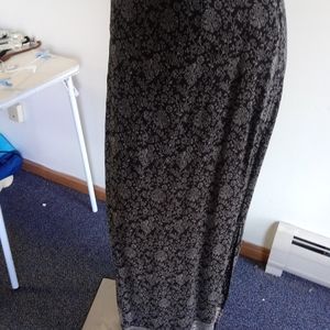 Old Navy Women's long skirt